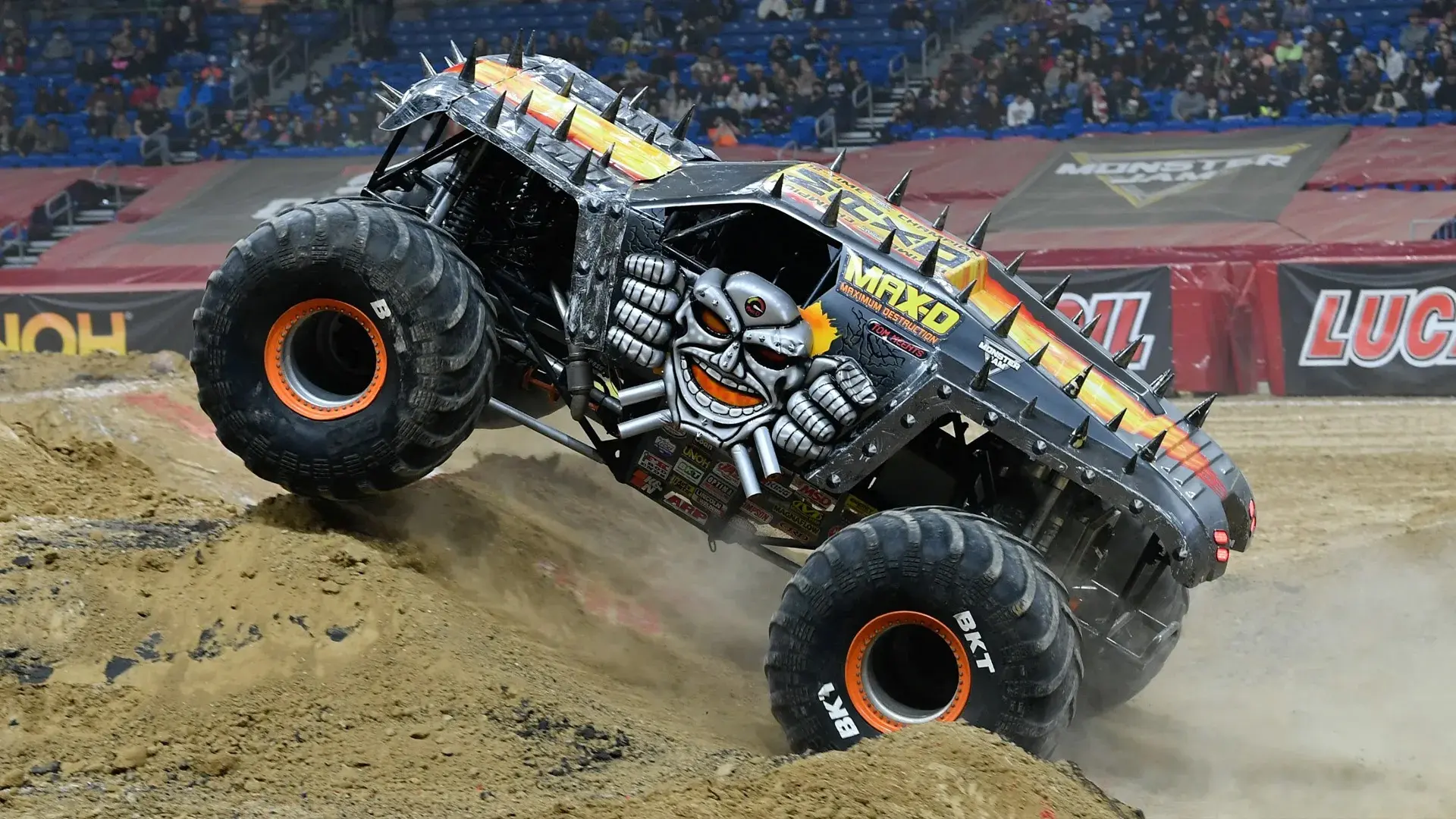 کامیون هیولا در مسابقات Monster Jam